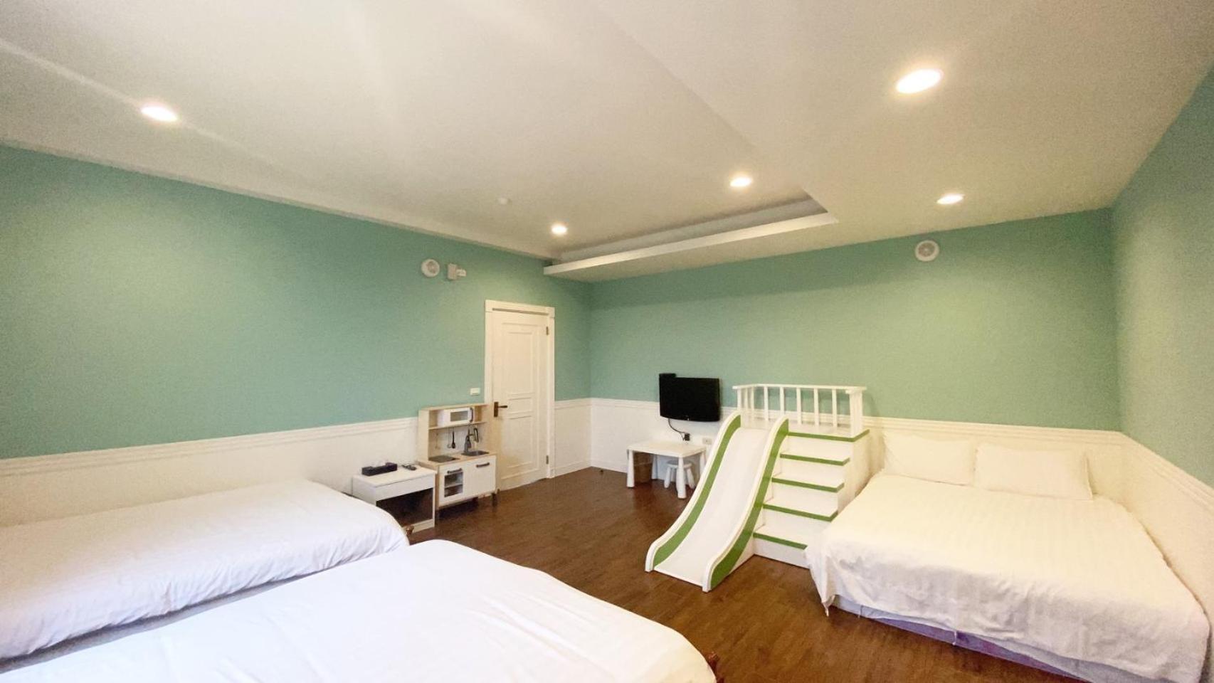 伊莎愛莉溜滑梯親子民宿 Wujie Room photo
