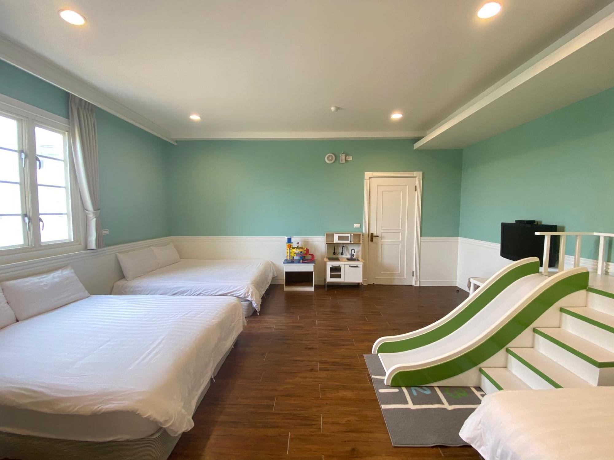 伊莎愛莉溜滑梯親子民宿 Wujie Room photo